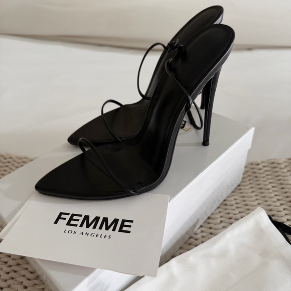 The Andx Sandal in Nero FEMME LA - Picture 5 of 11